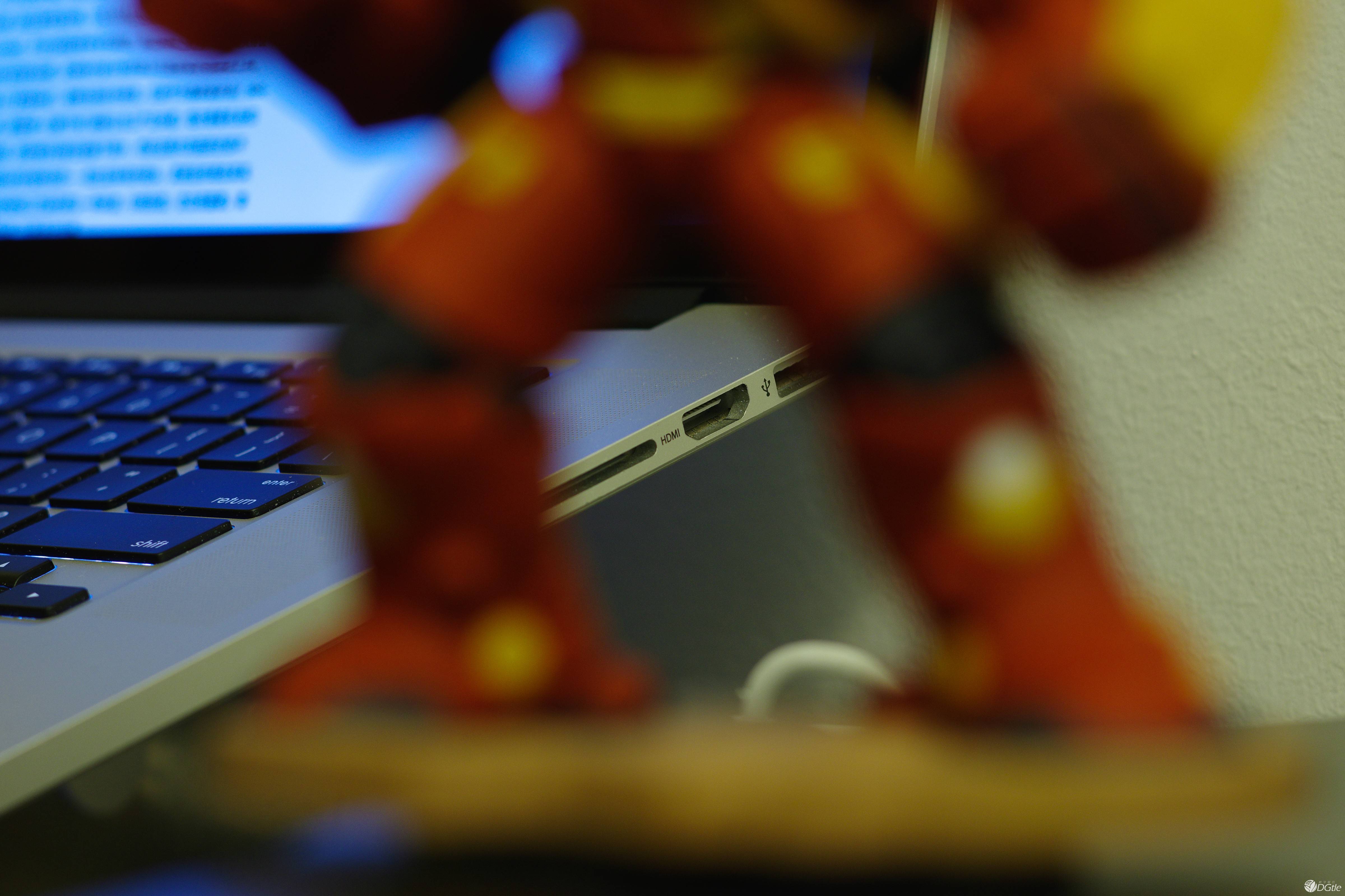 ↑ISO400