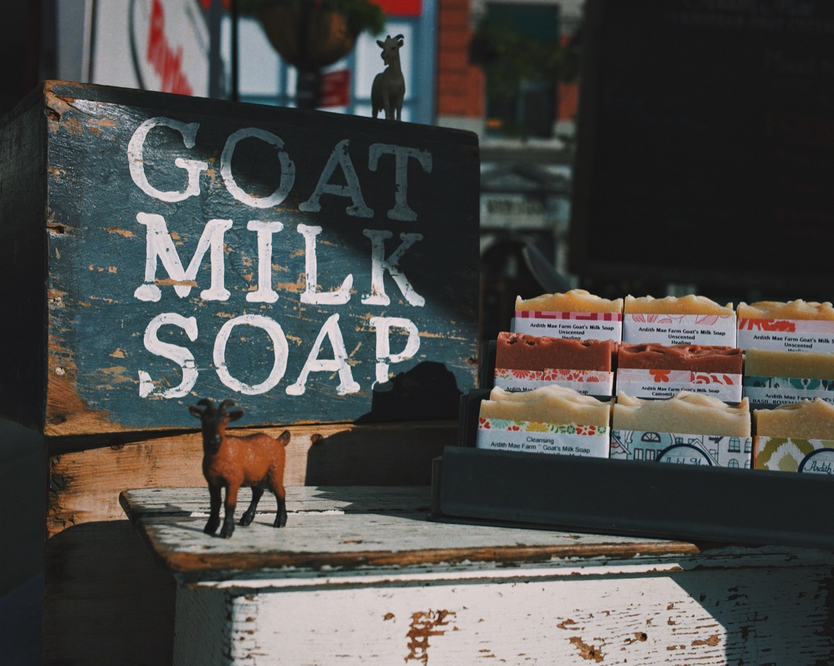 2019/11/09/thumbnail/goat milk soap.JPG