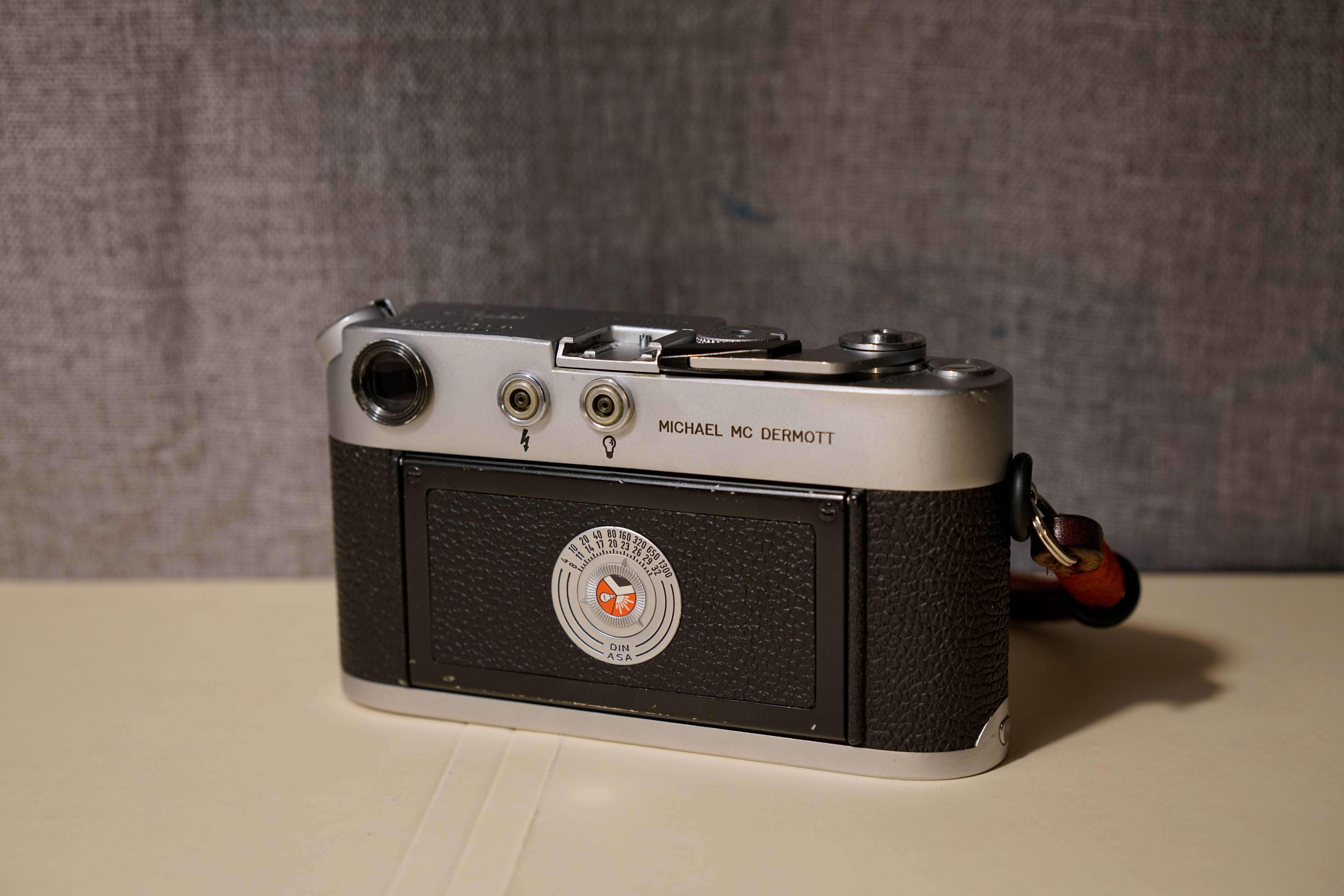 M4背面（原机主姓名铭文在此）