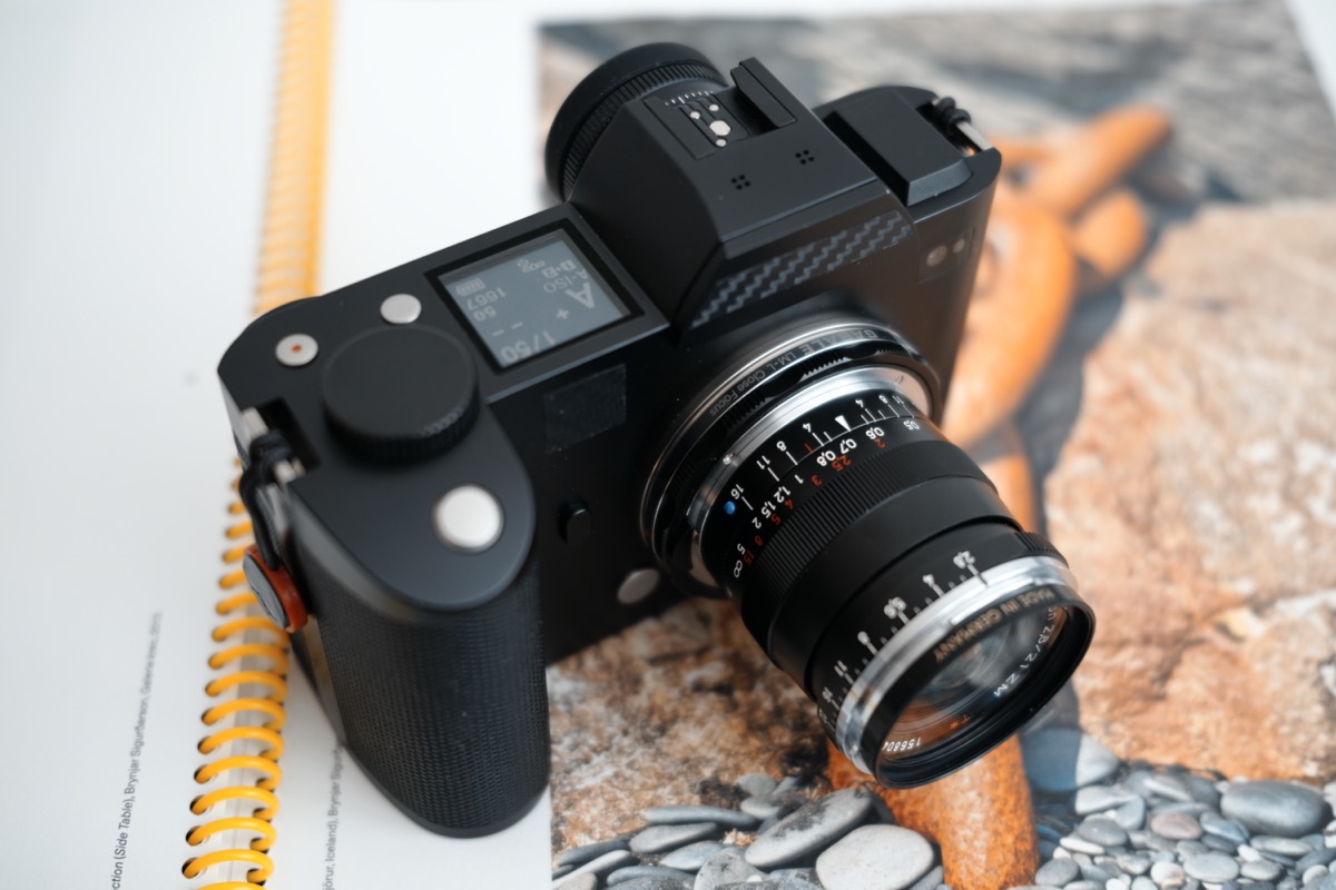 ↑转接zm21，这支广角口径很小，在SL上显得有些秀气