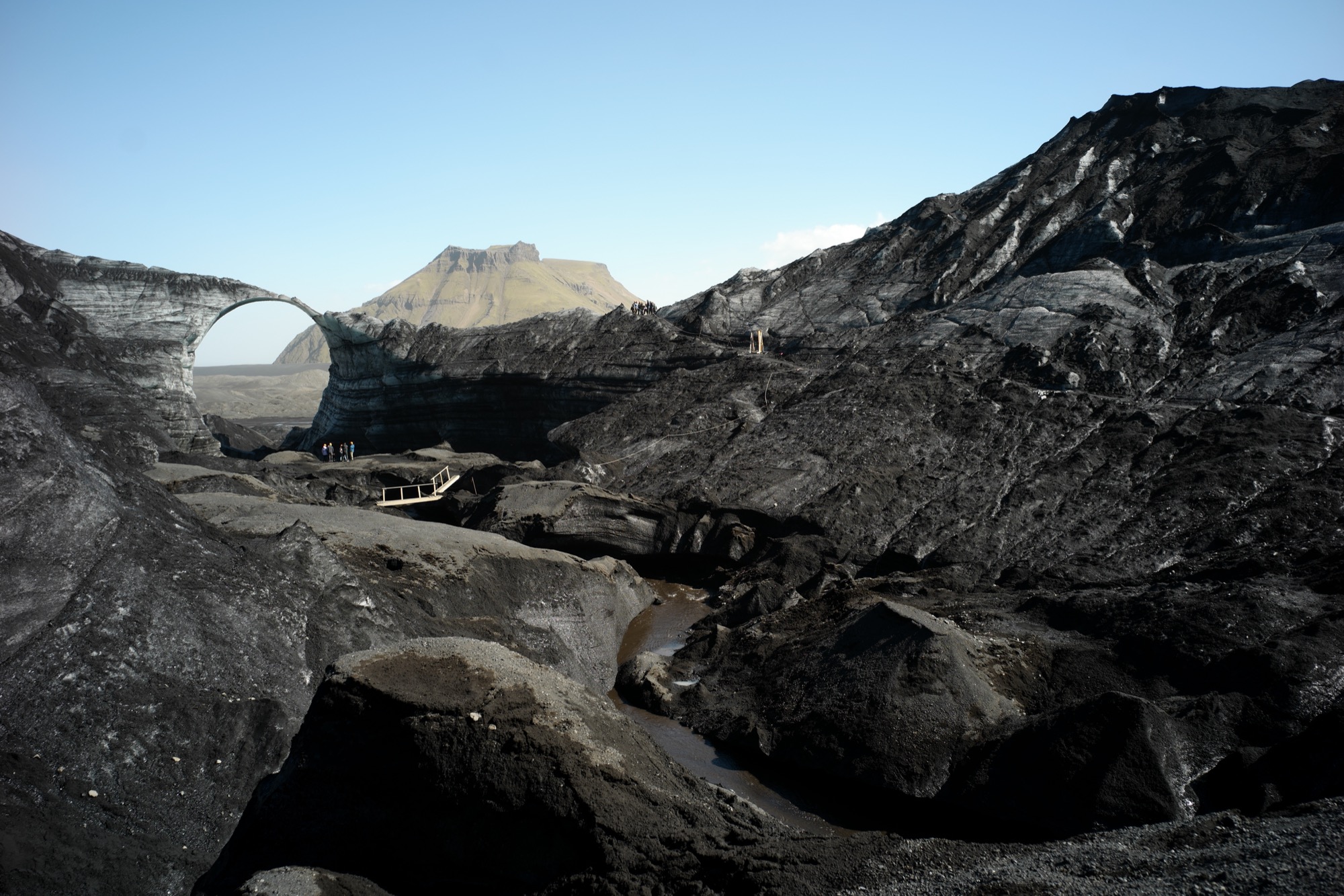 我们走后两天那个拱桥就融化断掉了