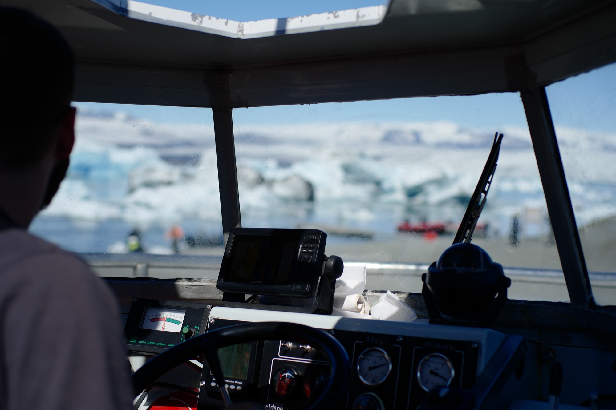 水陆两栖作战型，出水直接开上岸