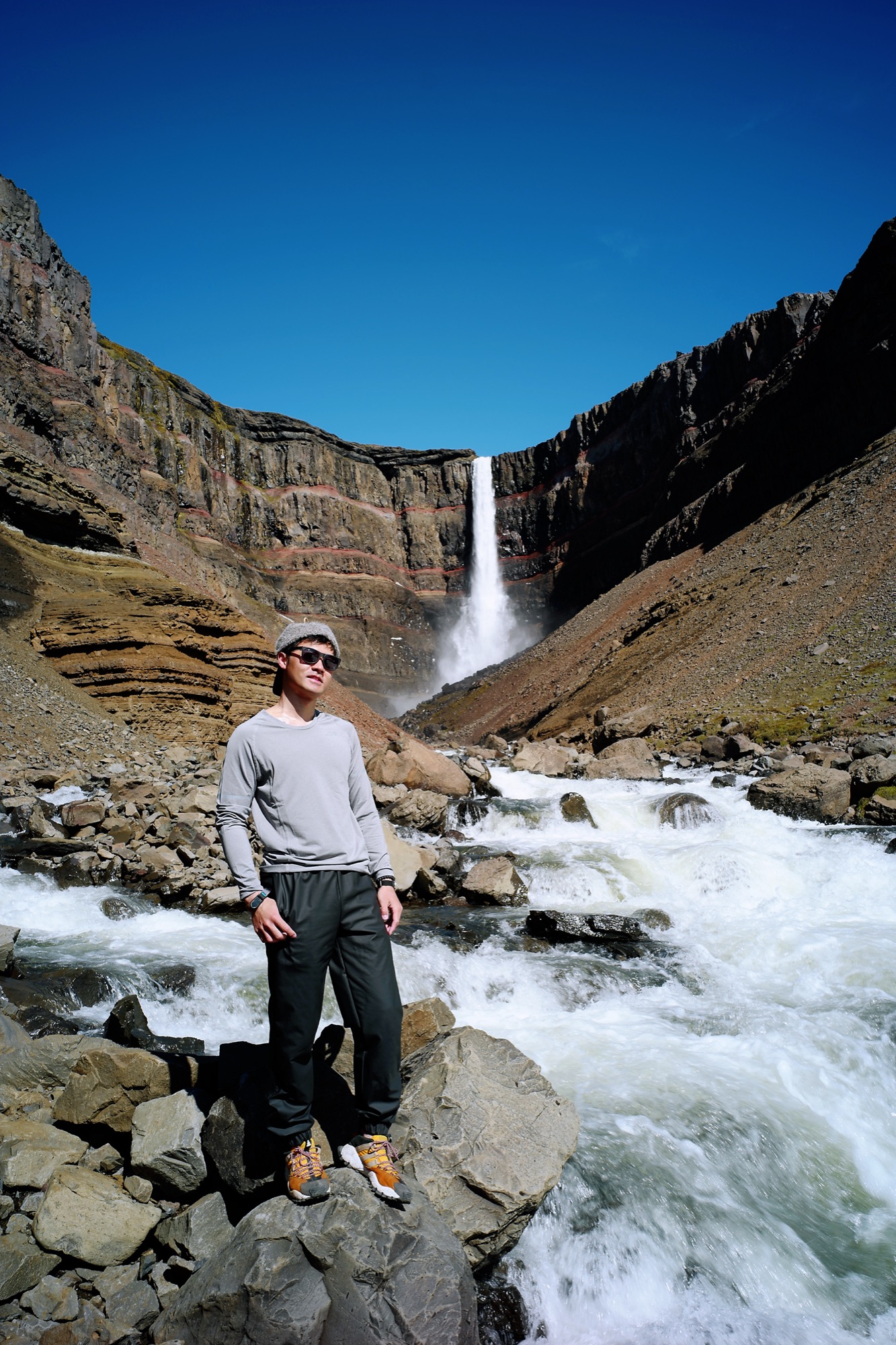 爬完山回家直接黑了两个色号