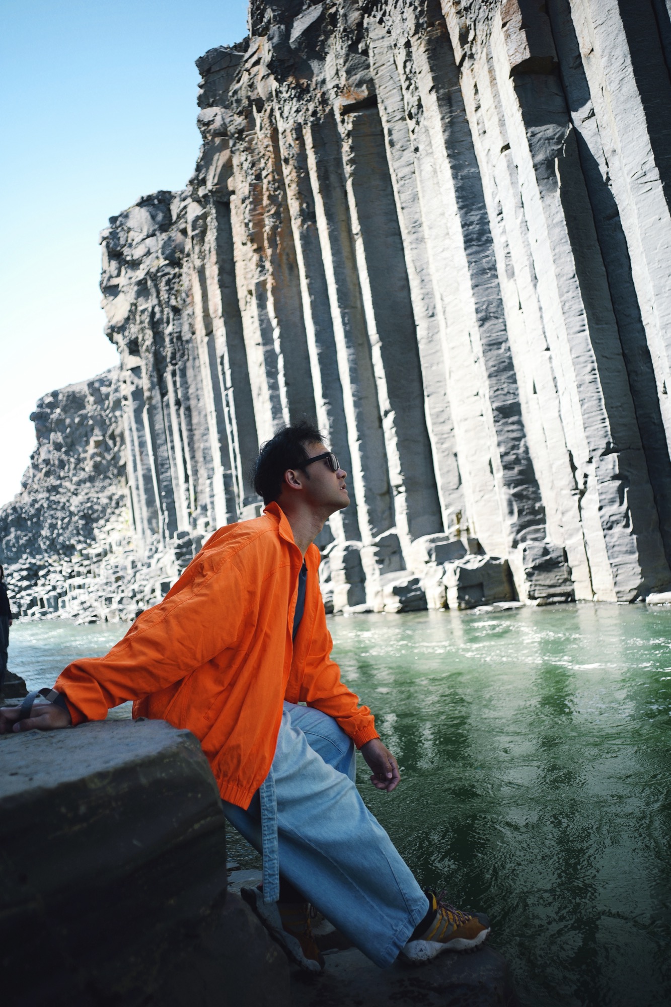 前往Stuðlagil Canyon