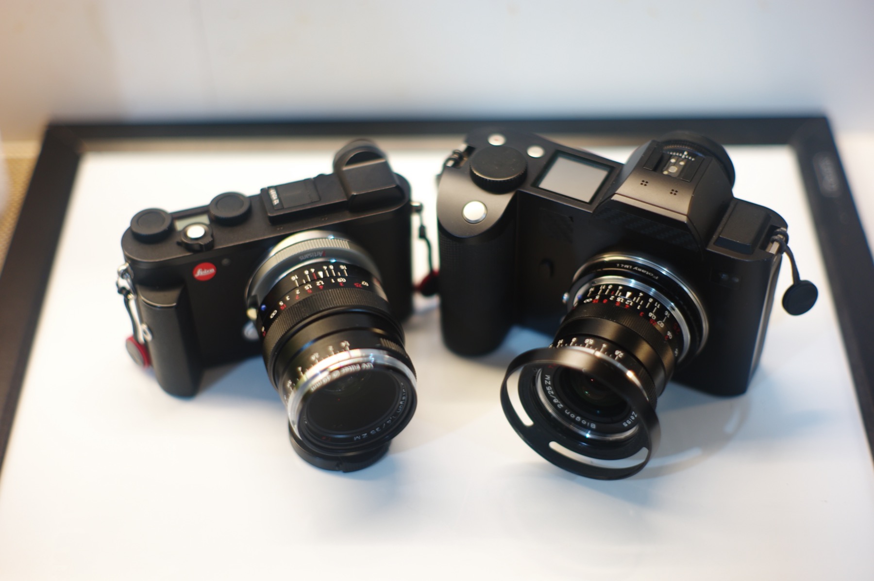 配蔡司ZM 25 2.8和ZM 35 1.4