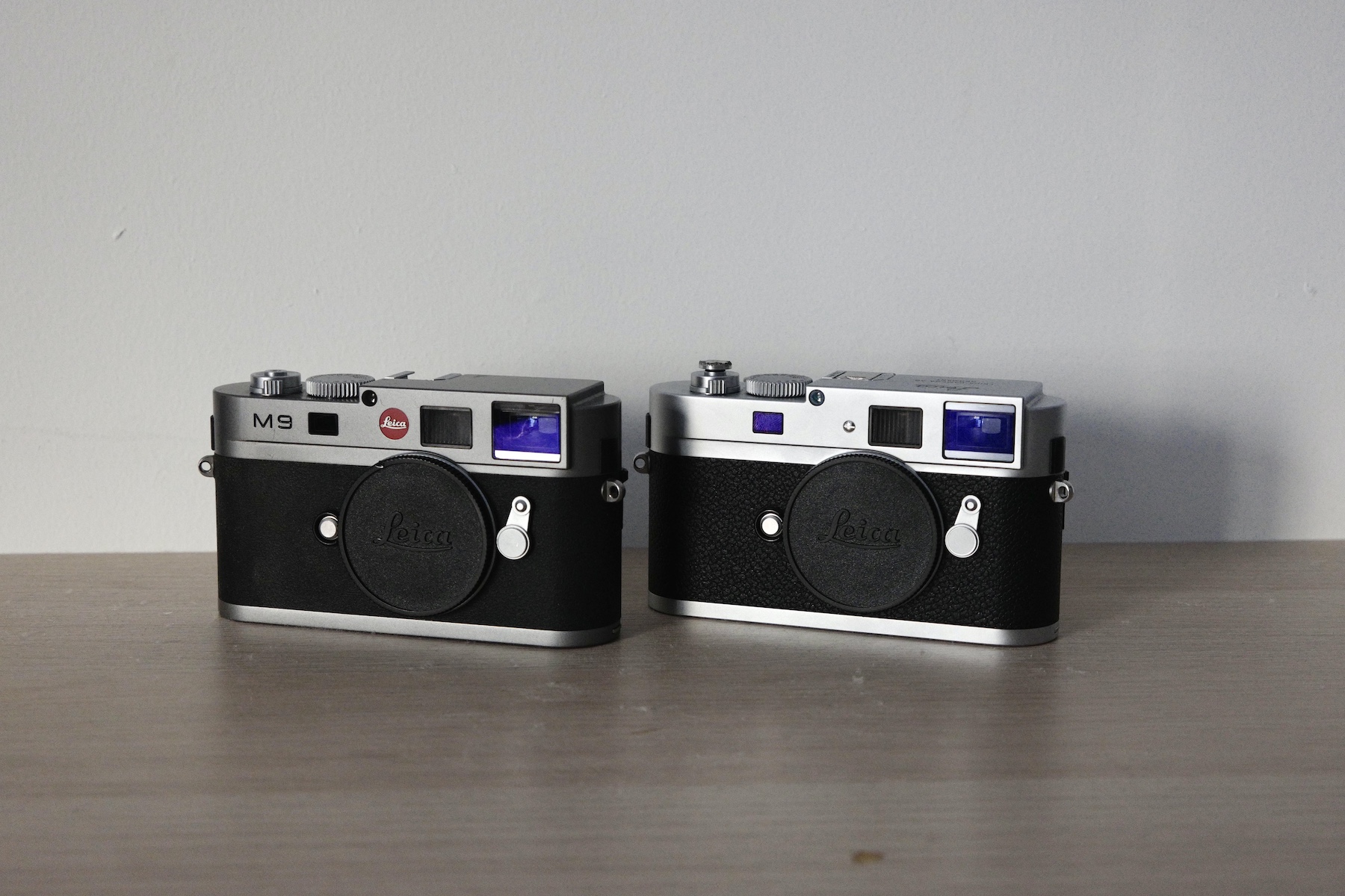 钢灰色的M9跟银铬色的M9P