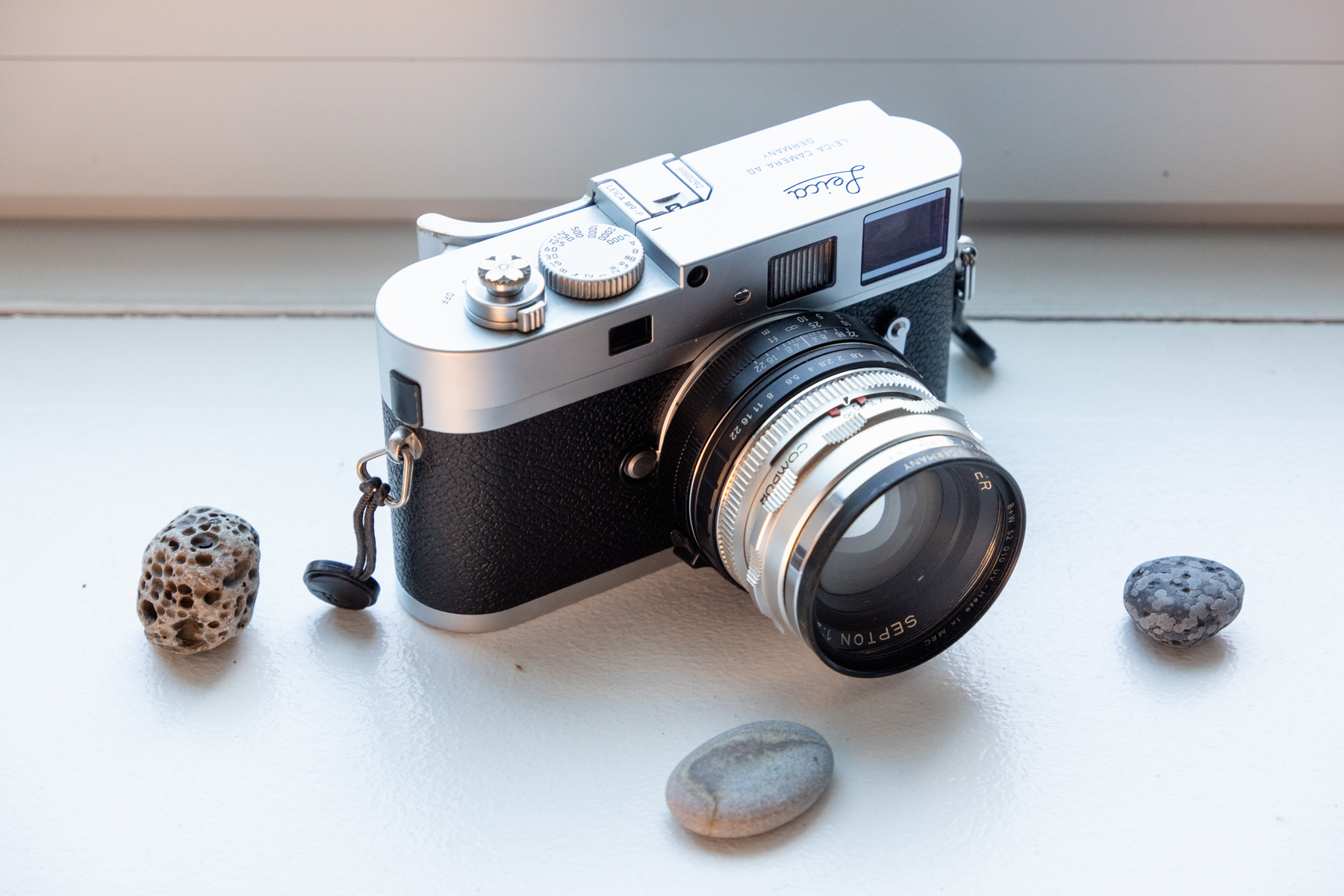 这枚镜头突出一个润